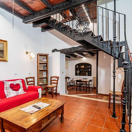 Casa Trasteverina ローマ エクステリア 写真